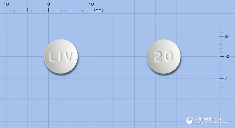 리반틴정20밀리그램(아토르바스타틴칼슘수화물) 앞뒤 사진 (흰색 원형, 각인 LIV / 20)