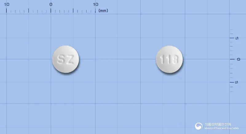 산도스에스시탈로프람정5밀리그램 앞뒤 사진 (흰색 원형, 각인 SZ / 118)