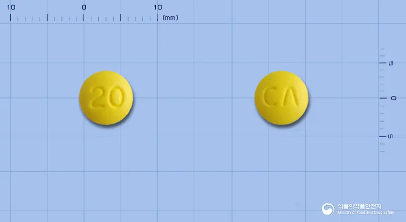 라벤티드정20mg(라베프라졸나트륨) 앞뒤 사진 (노란색 원형, 각인 20 / CΛ)