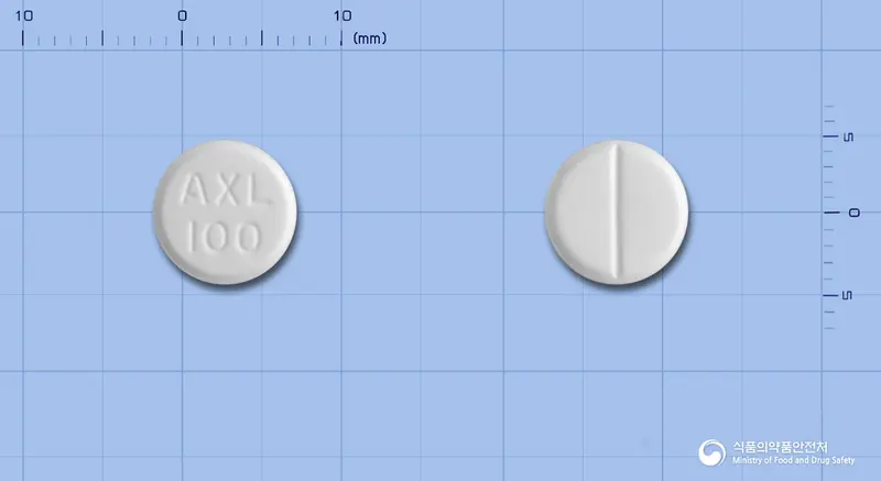 아칸솔정100mg(아미설프리드) 앞뒤 사진 (흰색 원형, 각인 AXL100)