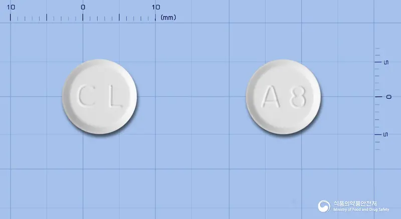 크라노스정10밀리그램(암로디핀베실산염) 앞뒤 사진 (흰색 원형, 각인 CL / A8)
