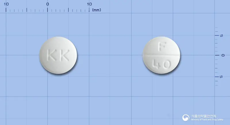 페북트정40밀리그램(페북소스타트) 앞뒤 사진 (흰색 원형, 각인 KK / F 40)