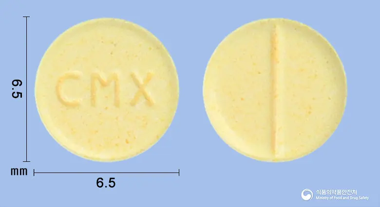 한국바이오켐메토트렉세이트정 앞뒤 사진 (노란색 원형, 각인 CMX)