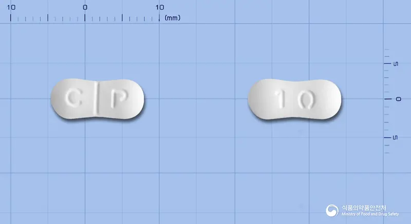 메만시아정10mg(메만틴염산염) 앞뒤 사진 (흰색 기타, 각인 C P / 10)