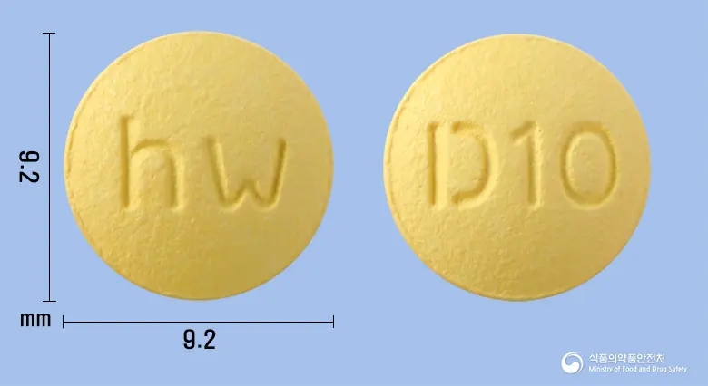 도네진정10mg(도네페질염산염수화물) 앞뒤 사진 (노란색 원형, 각인 hw / D10)