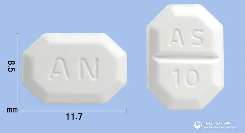뉴암로디프정10밀리그램(암로디핀베실산염) 앞뒤 사진 (흰색 팔각형, 각인 AN / AS 10)