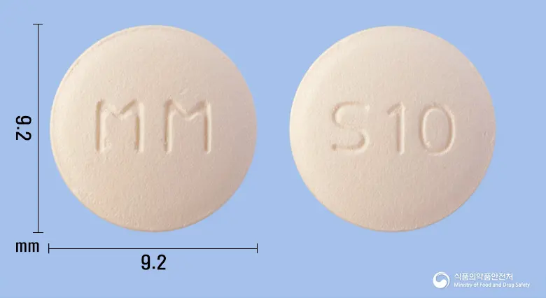 솔리케어정10mg(솔리페나신숙신산염) 앞뒤 사진 (분홍색 원형, 각인 MM / S10)
