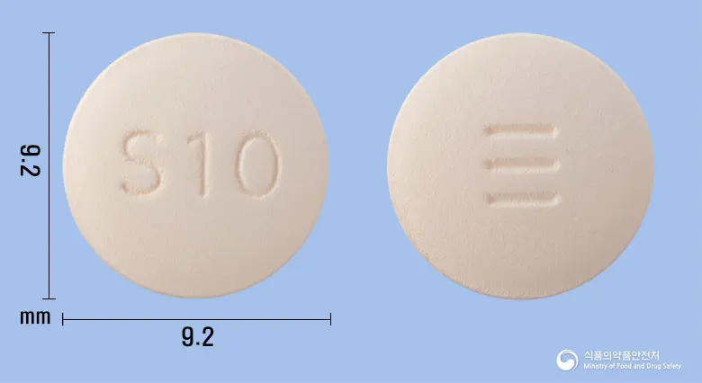 솔리테어정10mg(솔리페나신숙신산염) 앞뒤 사진 (분홍색 원형, 각인 S 10)