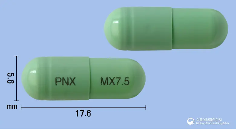모릭스캡슐7.5밀리그램(멜록시캄) 앞뒤 사진 (연두색 캡슐, 각인 PNX MX7.5)