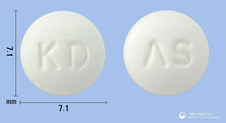 광동아스피린장용정100mg 앞뒤 사진 (흰색 원형, 각인 KD / ΛS)