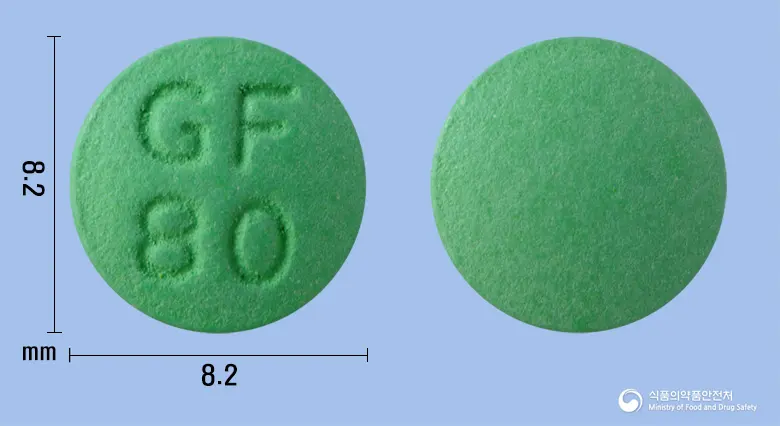 징코에프정80mg(은행엽건조엑스) 앞뒤 사진 (초록색 원형, 각인 GF80)