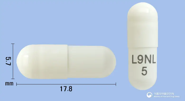 레날도캡슐5mg(레날리도마이드) 앞뒤 사진 (흰색 캡슐, 각인 L9NL 5)
