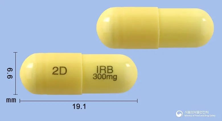 이로바캡슐300mg(가바펜틴) 앞뒤 사진 (노란색 캡슐, 각인 2D IRB 300mg)