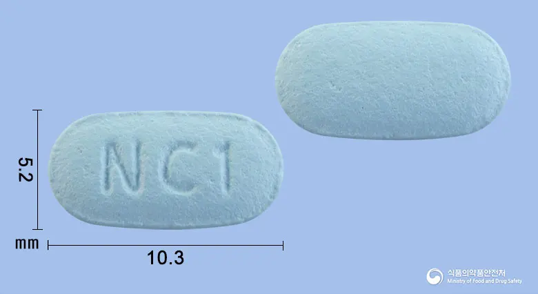 니코픽스정1mg(바레니클린살리실산염) 앞뒤 사진 (파란색 장방형, 각인 NC1)
