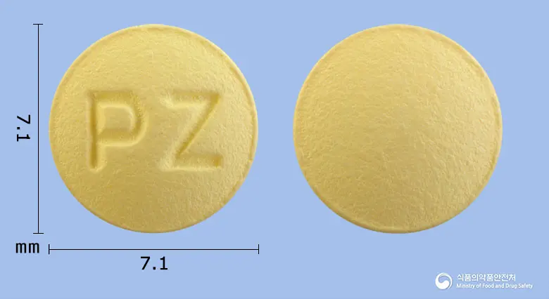 유니페질정5mg(도네페질염산염수화물) 앞뒤 사진 (노란색 원형, 각인 PZ)