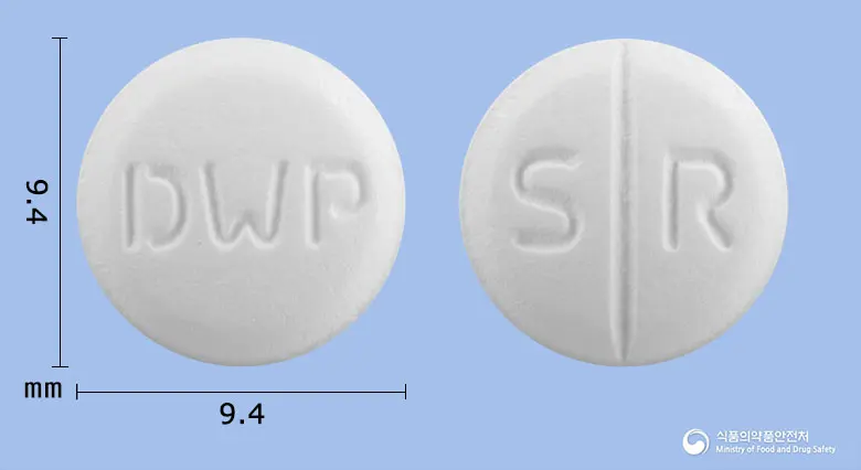 베포스타서방정(베포타스틴살리실산염) 앞뒤 사진 (흰색 원형, 각인 DWP / S R)