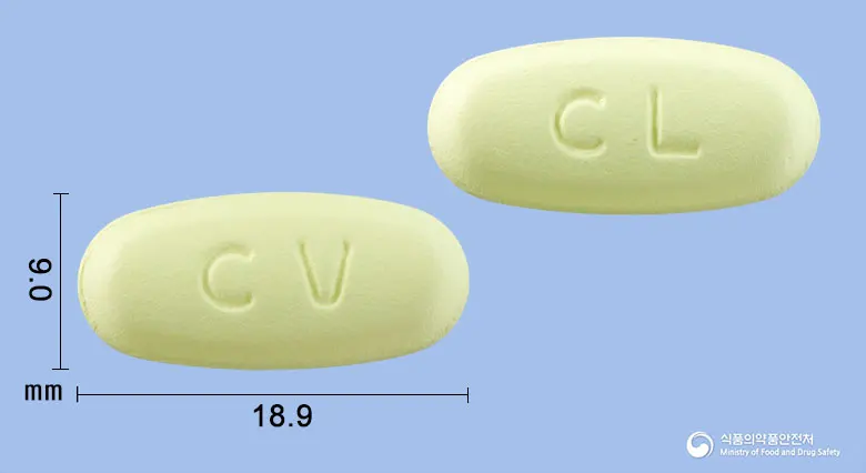 클라리신정500mg(클래리트로마이신) 앞뒤 사진 (연두색 타원형, 각인 CV / CL)