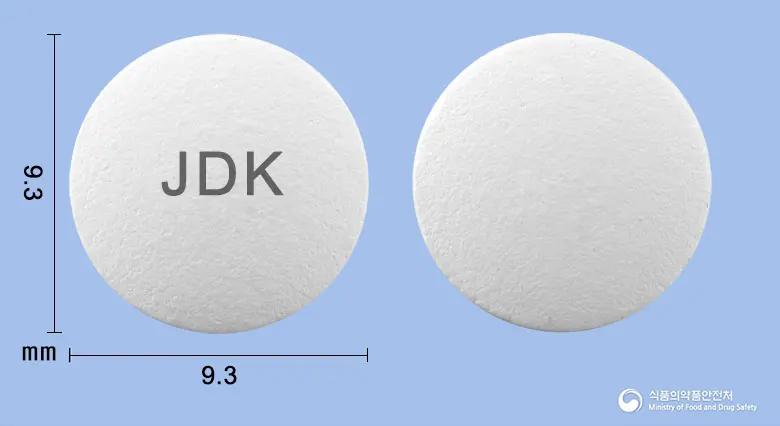 잔다크정(라니티딘염산염) 앞뒤 사진 (흰색 원형, 각인 JDK)