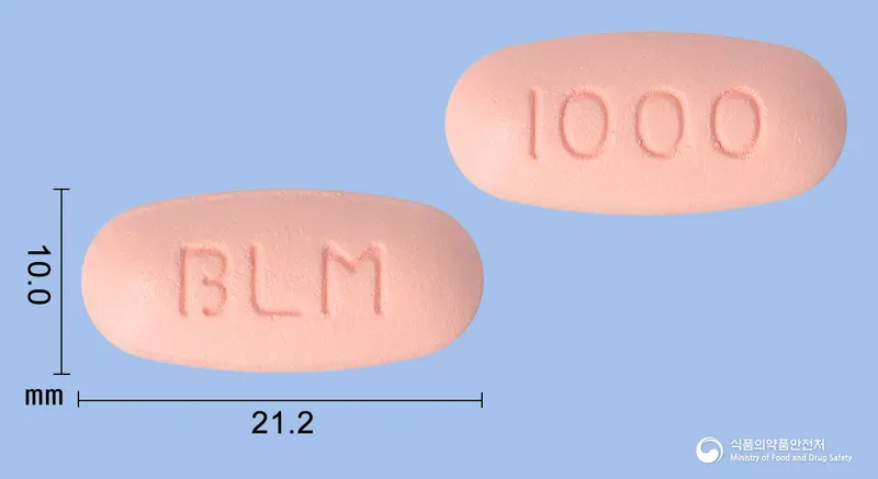 트루리나엠정2.5/1000mg(리나글립틴,메트포르민염산염) 앞뒤 사진 (분홍색 타원형, 각인 BLM / 1000)