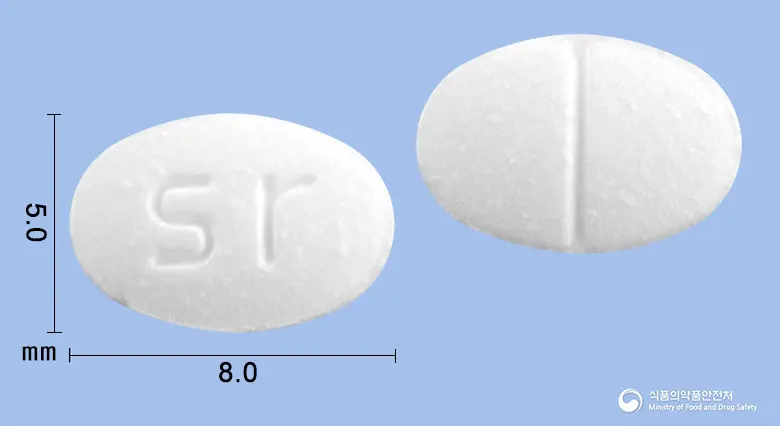 메프레정4mg(메틸프레드니솔론) 앞뒤 사진 (흰색 타원형, 각인 s r)