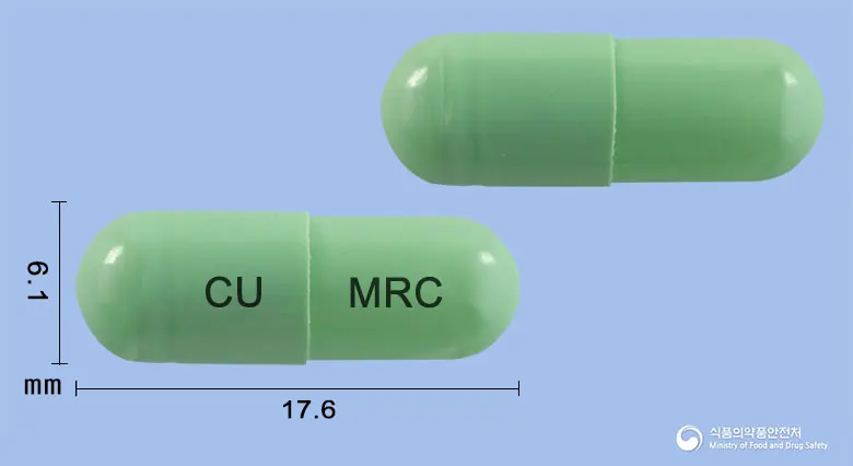 멜로그린캡슐7.5밀리그램(멜록시캄) 앞뒤 사진 (연두색 캡슐, 각인 CU MRC)