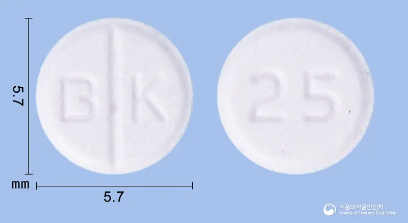 씬지로이드정0.025밀리그램(레보티록신나트륨수화물) 앞뒤 사진 (보라색 원형, 각인 B K / 25)