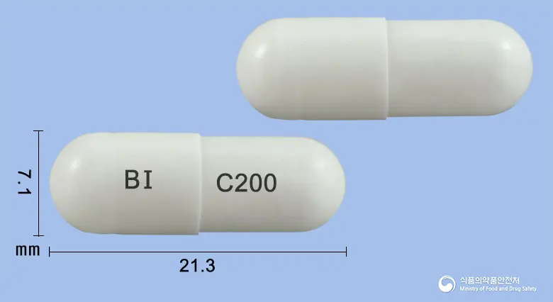 실로벨서방캡슐200밀리그램(실로스타졸) 앞뒤 사진 (흰색 캡슐, 각인 BI C200)