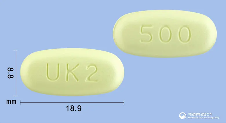클라진정500mg(클래리트로마이신) 앞뒤 사진 (연두색 타원형, 각인 UK2 / 500)