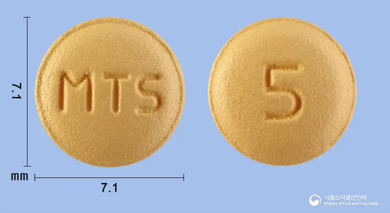 로수틴엠정5mg(로수바스타틴칼슘) 앞뒤 사진 (주황색 원형, 각인 MTS / 5)