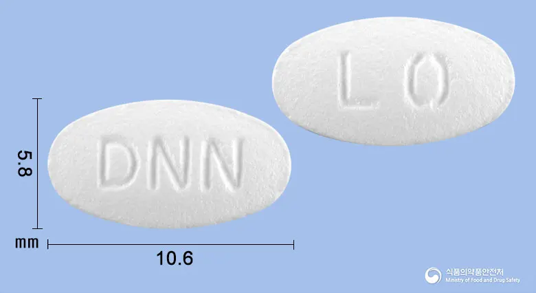 로사텍정(로사르탄칼륨) 앞뒤 사진 (흰색 타원형, 각인 DNN / LO)