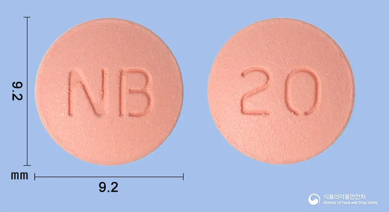 로수바트정20mg(로수바스타틴칼슘) 앞뒤 사진 (분홍색 원형, 각인 NB / 20)