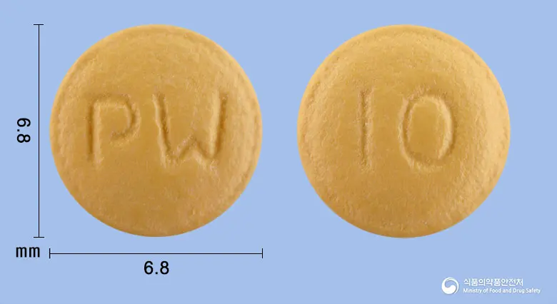 파리원정10mg(라베프라졸나트륨) 앞뒤 사진 (노란색 원형, 각인 PW / I0)