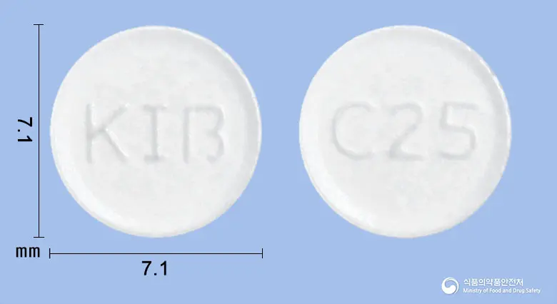 건카베딜정25밀리그램(카르베딜롤) 앞뒤 사진 (흰색 원형, 각인 KIB / C25)