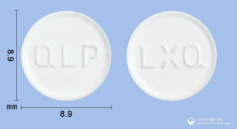 록소큐정(록소프로펜나트륨) 앞뒤 사진 (흰색 원형, 각인 QLP / LXQ)