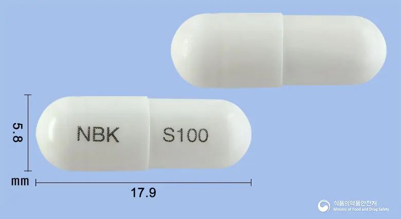 실렌타서방캡슐100밀리그램(실로스타졸) 앞뒤 사진 (흰색 캡슐, 각인 NBK S100)