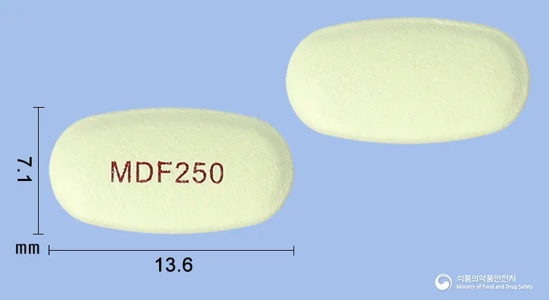 클래리드정250밀리그램(클래리트로마이신) 앞뒤 사진 (연두색 타원형, 각인 MDF250)