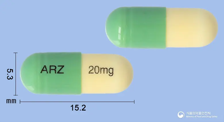 아로작캡슐20밀리그램(플루옥세틴염산염) 앞뒤 사진 (연두색 캡슐, 각인 ARZ 20mg)