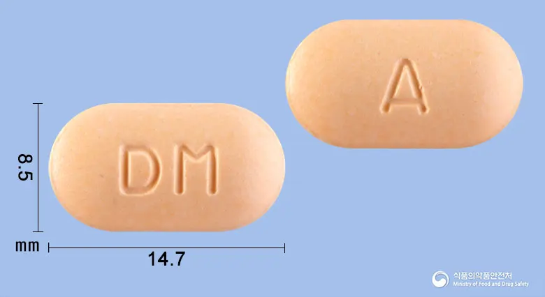 다산알벤다졸정400밀리그램 앞뒤 사진 (주황색 장방형, 각인 DM / A)