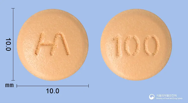 글루시타정100밀리그램(시타글립틴염산염수화물) 앞뒤 사진 (분홍색 원형, 각인 100)