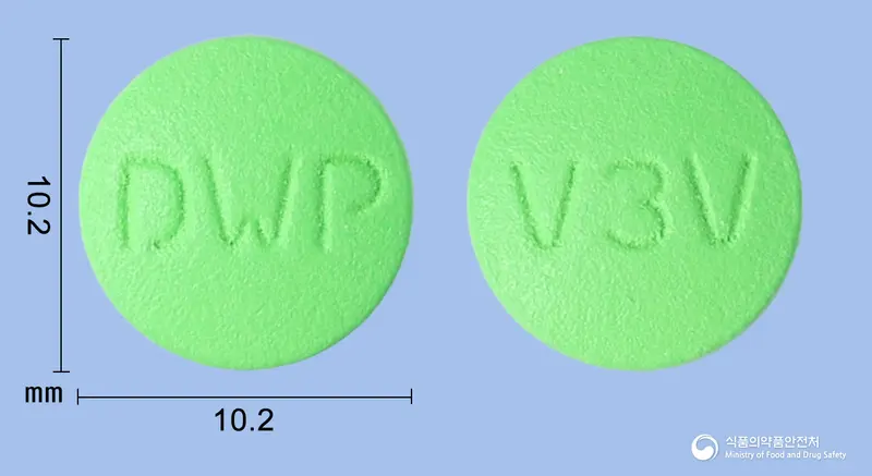 배가나정 앞뒤 사진 (연두색 원형, 각인 DWP / V3V)