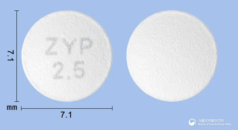 자이프렉사정2.5밀리그램(올란자핀) 앞뒤 사진 (흰색 원형, 각인 ZYP2.5)