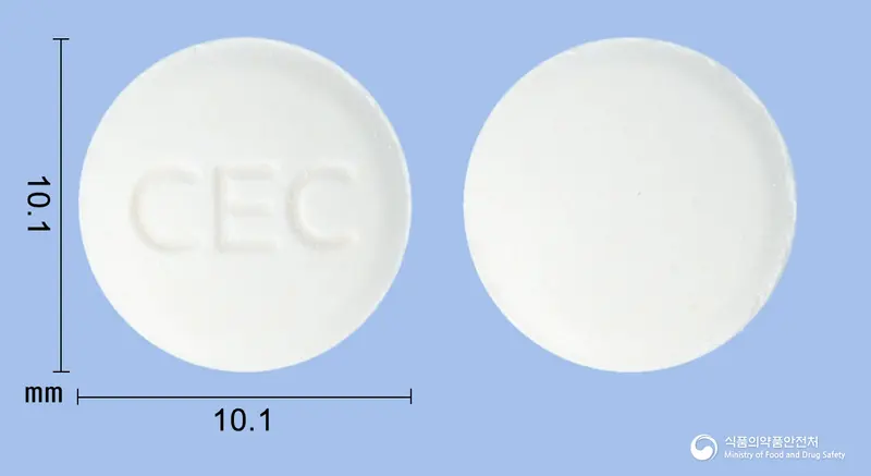 클로하이정 앞뒤 사진 (흰색 원형, 각인 CEC)