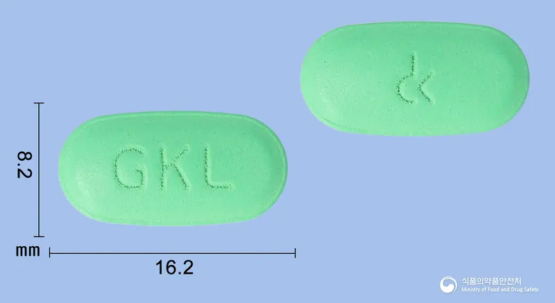 징코타정240밀리그램(은행엽건조엑스) 앞뒤 사진 (연두색 타원형, 각인 GKL)
