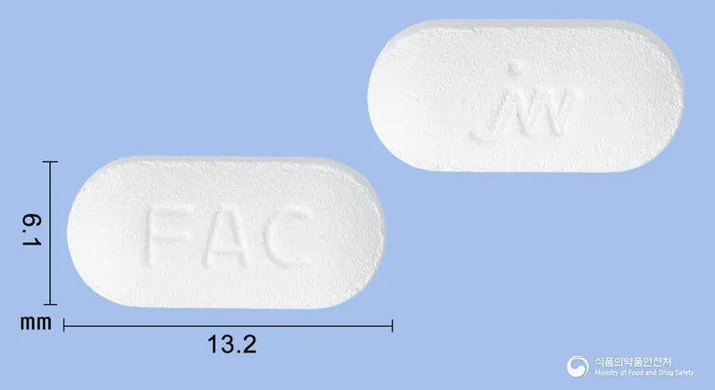 화콜정 앞뒤 사진 (흰색 장방형, 각인 FAC)