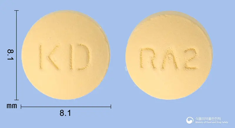 로토디핀정10/5밀리그램(로수바스타틴, 암로디핀) 앞뒤 사진 (주황색 원형, 각인 KD / RΛ2)
