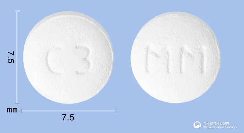 칸데산에스정8/2.5밀리그램(칸데사르탄,에스암로디핀) 앞뒤 사진 (흰색 원형, 각인 C3 / MM)