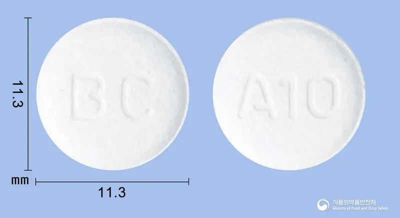 암바로오디정10밀리그램(암로디핀베실산염) 앞뒤 사진 (흰색 원형, 각인 BC / A10)