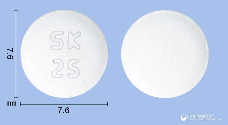 레볼팍정25밀리그램(엘트롬보팍올라민) 앞뒤 사진 (흰색 원형, 각인 SK25)